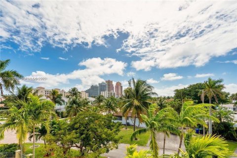 Touwnhouse à vendre à Fort Lauderdale, Floride: 3 chambres, 210.33 m2 № 2263067 - photo 20