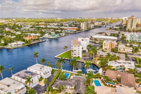 Touwnhouse à vendre à Fort Lauderdale, Floride: 3 chambres, 210.33 m2 № 2263067 - photo 19