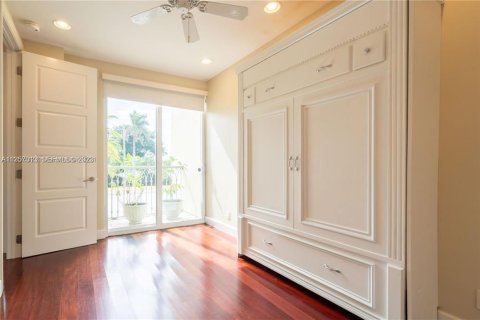 Touwnhouse à vendre à Fort Lauderdale, Floride: 3 chambres, 210.33 m2 № 2263067 - photo 9