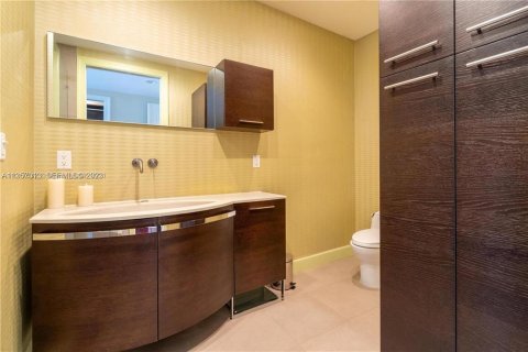 Touwnhouse à vendre à Fort Lauderdale, Floride: 3 chambres, 210.33 m2 № 2263067 - photo 12
