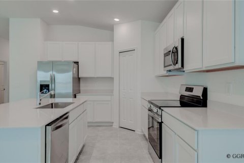 Casa en alquiler en Kissimmee, Florida, 4 dormitorios, 178.56 m2 № 1855749 - foto 22