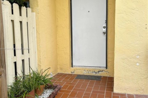 Купить кондоминиум в Майами, Флорида 2 спальни, 134.71м2, № 1958840 - фото 2