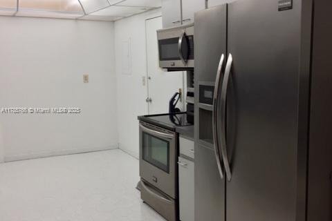 Condo in Key Biscayne, Florida, 2 bedrooms  № 1863515 - photo 8
