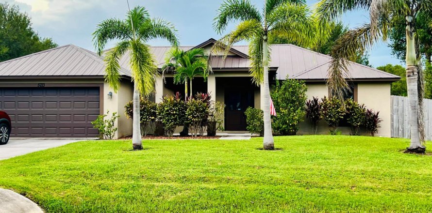 Villa ou maison à St. Lucie, Floride 3 chambres, 128.39 m2 № 2422339
