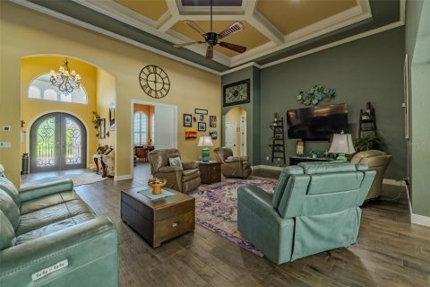 House in Fish Hawk, Florida 4 bedrooms, 394.18 sq.m. № 1669910 - photo 28