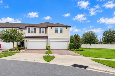 Townhouse in Orlando, Florida 3 bedrooms, 220.92 sq.m. № 2354321