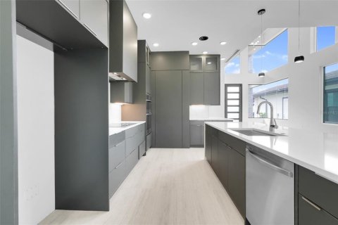 Villa ou maison à vendre à Davenport, Floride: 5 chambres, 310.48 m2 № 2413417 - photo 25