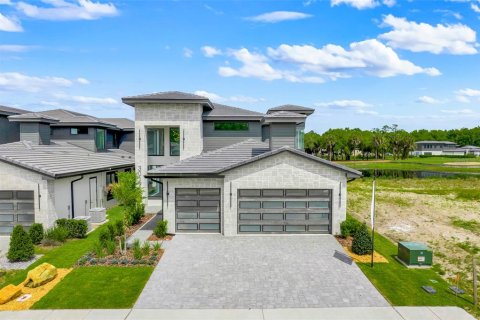 Villa ou maison à Davenport, Floride 5 chambres, 310.48 m2 № 2413417