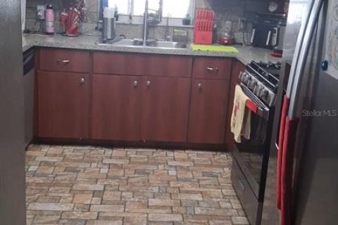 House in Lakeland, Florida 4 bedrooms, 121.14 sq.m. № 2104574 - photo 6