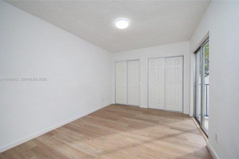 Appartement à louer à Miami, Floride: 2 chambres, 57.79 m2 № 1999386 - photo 12