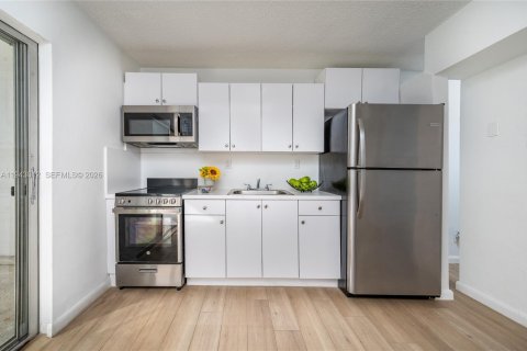 Appartement à louer à Miami, Floride: 2 chambres, 57.79 m2 № 1999386 - photo 4