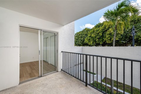 Appartement à louer à Miami, Floride: 2 chambres, 57.79 m2 № 1999386 - photo 8