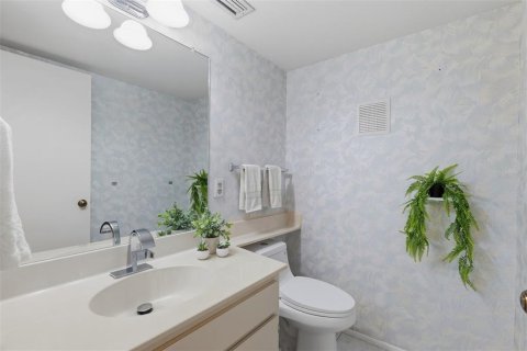 Copropriété à vendre à Clearwater, Floride: 2 chambres, 153.29 m2 № 2202689 - photo 24