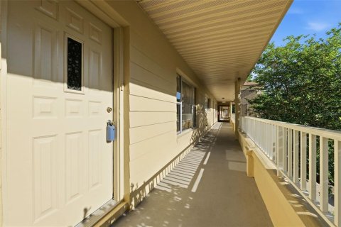 Copropriété à vendre à Clearwater, Floride: 2 chambres, 153.29 m2 № 2202689 - photo 4