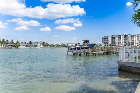 Copropriété à louer à Treasure Island, Floride: 1 chambre, 53.88 m2 № 2427559 - photo 24