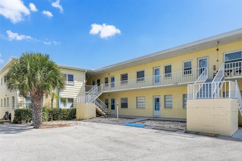 Condo à Treasure Island, Floride, 1 chambre № 2427559