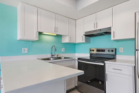 Copropriété à louer à Treasure Island, Floride: 1 chambre, 53.88 m2 № 2427559 - photo 10
