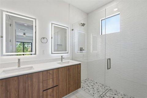 House in Port Charlotte, Florida 3 bedrooms, 160.35 sq.m. № 2283644 - photo 17