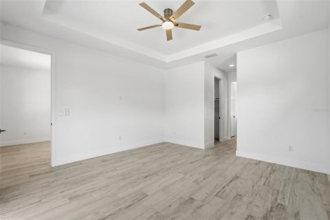House in Port Charlotte, Florida 3 bedrooms, 160.35 sq.m. № 2283644 - photo 15