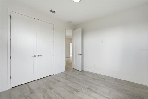House in Port Charlotte, Florida 3 bedrooms, 160.35 sq.m. № 2283644 - photo 25