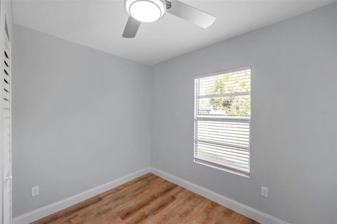 Villa ou maison à louer à Saint Petersburg, Floride: 2 chambres, 71.72 m2 № 2425455 - photo 15