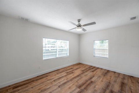 Villa ou maison à louer à Saint Petersburg, Floride: 2 chambres, 71.72 m2 № 2425455 - photo 13