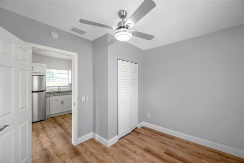 Villa ou maison à louer à Saint Petersburg, Floride: 2 chambres, 71.72 m2 № 2425455 - photo 16
