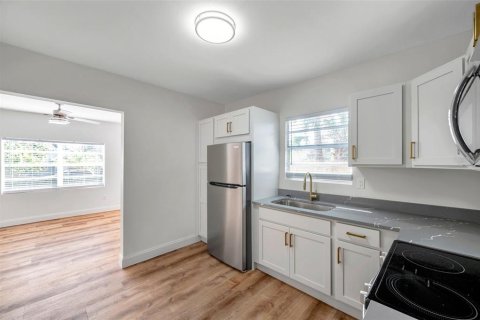 Villa ou maison à louer à Saint Petersburg, Floride: 2 chambres, 71.72 m2 № 2425455 - photo 7