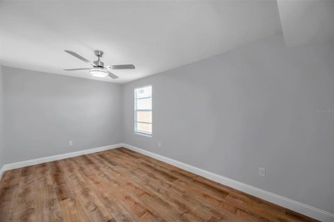 Villa ou maison à louer à Saint Petersburg, Floride: 2 chambres, 71.72 m2 № 2425455 - photo 10