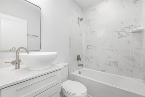 Appartement à louer à Englewood, Floride: 3 chambres, 237.27 m2 № 1841617 - photo 9