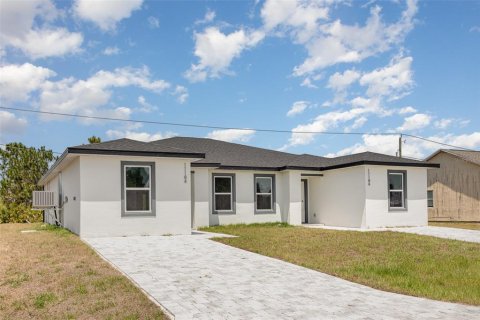 Appartement à louer à Englewood, Floride: 3 chambres, 237.27 m2 № 1841617 - photo 2