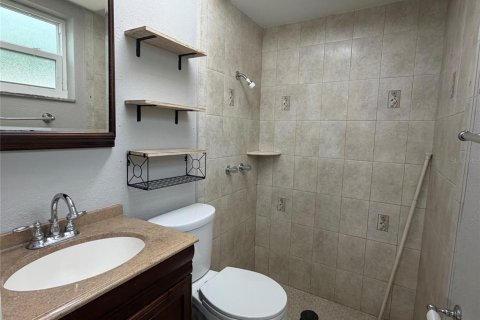 Villa ou maison à louer à New Port Richey, Floride: 3 chambres, 123.93 m2 № 2416727 - photo 16