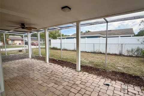Villa ou maison à louer à New Port Richey, Floride: 3 chambres, 123.93 m2 № 2416727 - photo 18