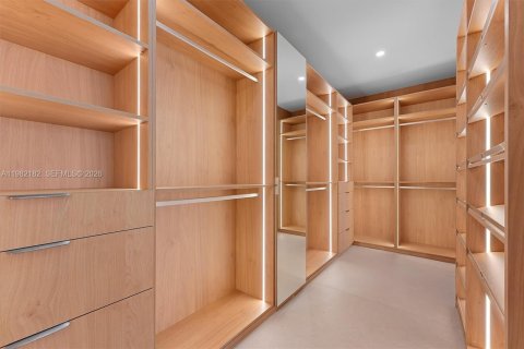 Купить кондоминиум в Майами, Флорида 4 спальни, 250.28м2, № 2047351 - фото 18