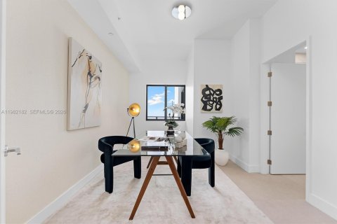 Купить кондоминиум в Майами, Флорида 4 спальни, 250.28м2, № 2047351 - фото 27