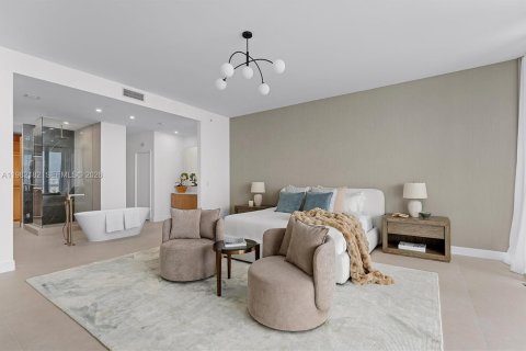 Купить кондоминиум в Майами, Флорида 4 спальни, 250.28м2, № 2047351 - фото 12