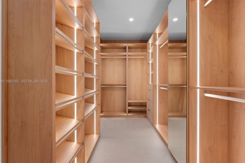 Купить кондоминиум в Майами, Флорида 4 спальни, 250.28м2, № 2047351 - фото 19
