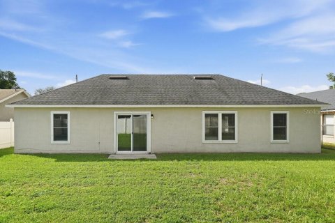 Villa ou maison à louer à Kissimmee, Floride: 3 chambres, 137.59 m2 № 2389313 - photo 16