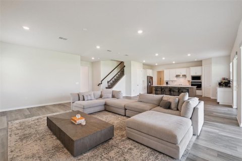 House in SUNSET PRESERVE in Orlando, Florida 5 bedrooms, 354.89 sq.m. № 2207821 - photo 9