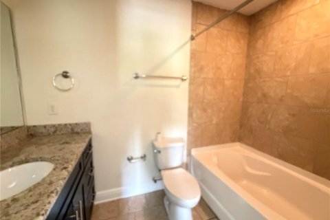 Townhouse in Orlando, Florida 3 bedrooms, 185.25 sq.m. № 2393506 - photo 20