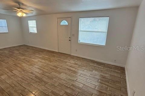 House in New Port Richey, Florida 3 bedrooms, 109.62 sq.m. № 2208475 - photo 4