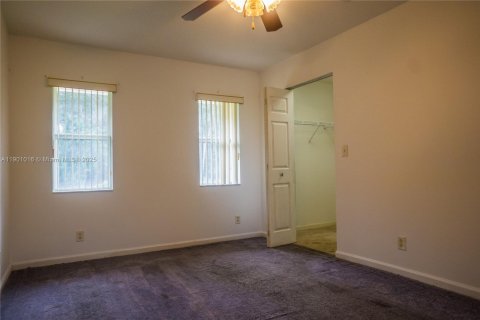 House in Loxahatchee Groves, Florida 4 bedrooms, 198.63 sq.m. № 1963709 - photo 16