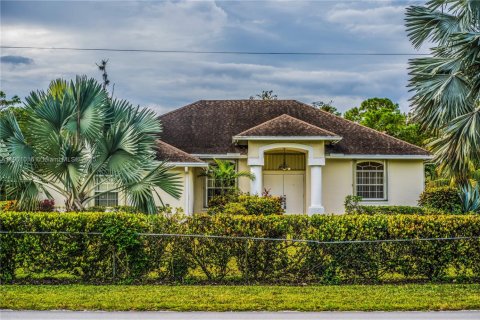 House in Loxahatchee Groves, Florida 4 bedrooms, 198.63 sq.m. № 1963709 - photo 6