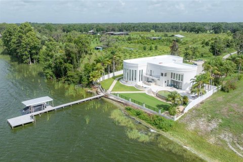 House in Thonotosassa, Florida 4 bedrooms, 533.63 sq.m. № 1786648 - photo 11