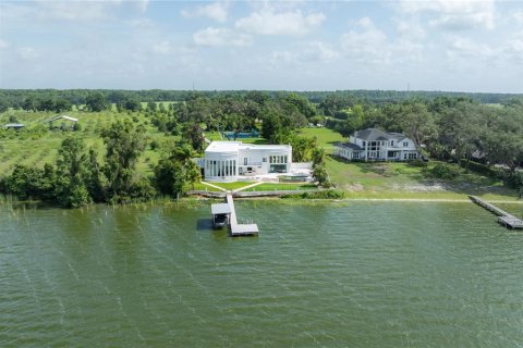 House in Thonotosassa, Florida 4 bedrooms, 533.63 sq.m. № 1786648 - photo 4