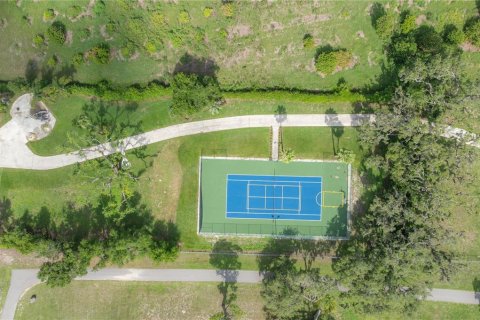 House in Thonotosassa, Florida 4 bedrooms, 533.63 sq.m. № 1786648 - photo 16