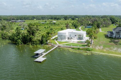 House in Thonotosassa, Florida 4 bedrooms, 533.63 sq.m. № 1786648 - photo 8