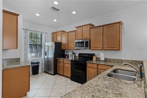 Casa en venta en Davenport, Florida, 5 dormitorios, 264.03 m2 № 1614571 - foto 9