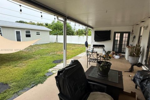 Casa en venta en North Miami, Florida, 4 dormitorios № 1993891 - foto 18