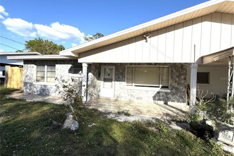 House in Winter Haven, Florida 3 bedrooms, 148.09 sq.m. № 1539001 - photo 3